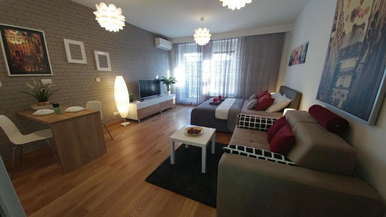 בלגרד Apartments Delta A Blok - Savada מראה חיצוני תמונה